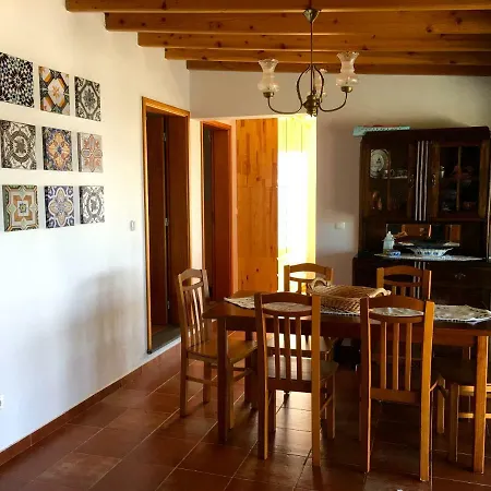 Casa de Férias Azorean São Jorge *